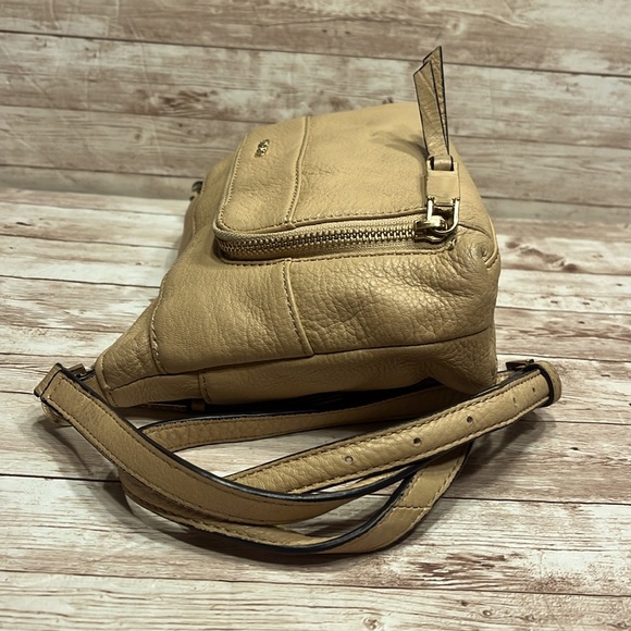 Calvin Klein Soft Pebbled Tan Leather Shoulder Bag with built in wallet - Picture 7 of 14